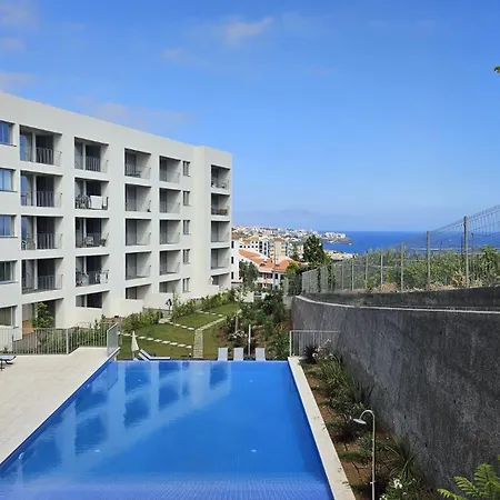 Atlantic Nest By Madeira Апартаменты Камара-де-Лобуш