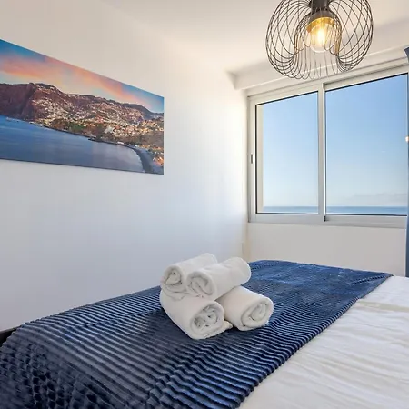 Atlantic Nest By Madeira * Camara de Lobos